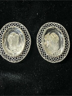 Whiting & Davis Intaglio Glass Cameo Clip-On Earrings 1.25” 1812